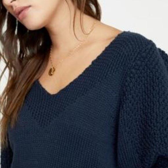 BROCHU WALKER Kara Vee Sweater in Navy - Picture 3 of 15